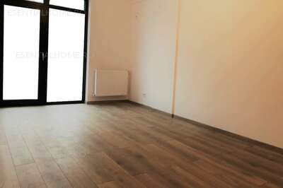 Apartament cu 3 camere, decomandat, etaj intermediar, Ansamblu Rezidential Nou, Berceni, Aparatorii Patriei.