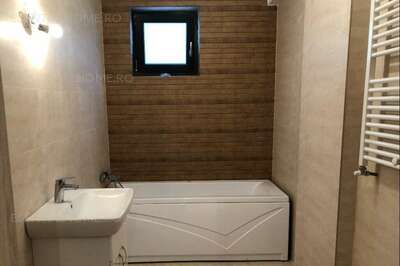 2 Camere in Bloc Nou, zona Berceni la Metrou Aparatorii Patriei.