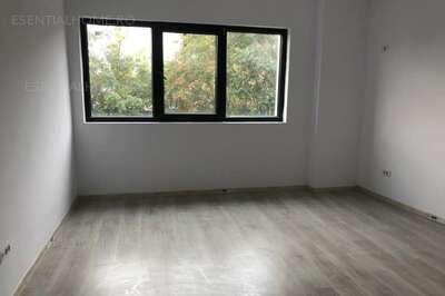 GARSONIERA in Bloc Nou la Metrou Aparatorii Patriei, zona Berceni.
