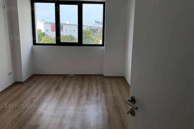 2 camere 70MP, Bloc Nou, Berceni, la Metrou Aparatorii Patriei.