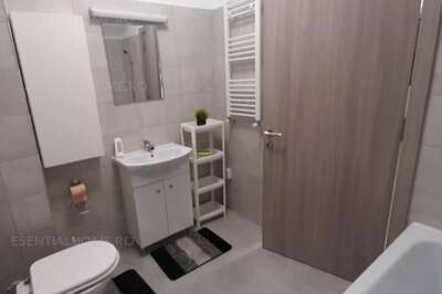 Apartament 2 camere la doar 300m de METROU Aparatorii Patriei, Mobilat/Utilat.