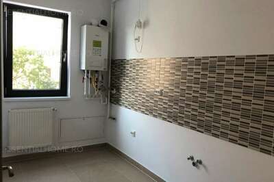 Apartament 2 camere in Ansamblu Rezidential la Metrou Aparatorii Patriei, zona Berceni.