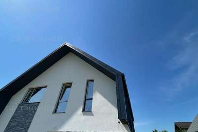 Berceni casa single mutare imediata