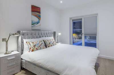 Apartament 2 camere 71 mp Nou\ 3 min Metrou